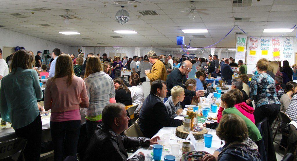 Over 500 people turned out for the Todd Savant benefit which included dinner, silent auction, dancing, and a ton of congregation. 