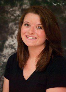 Audrey Dewey is the daughter of Thomas and Shelly Dewey of Gillespie.