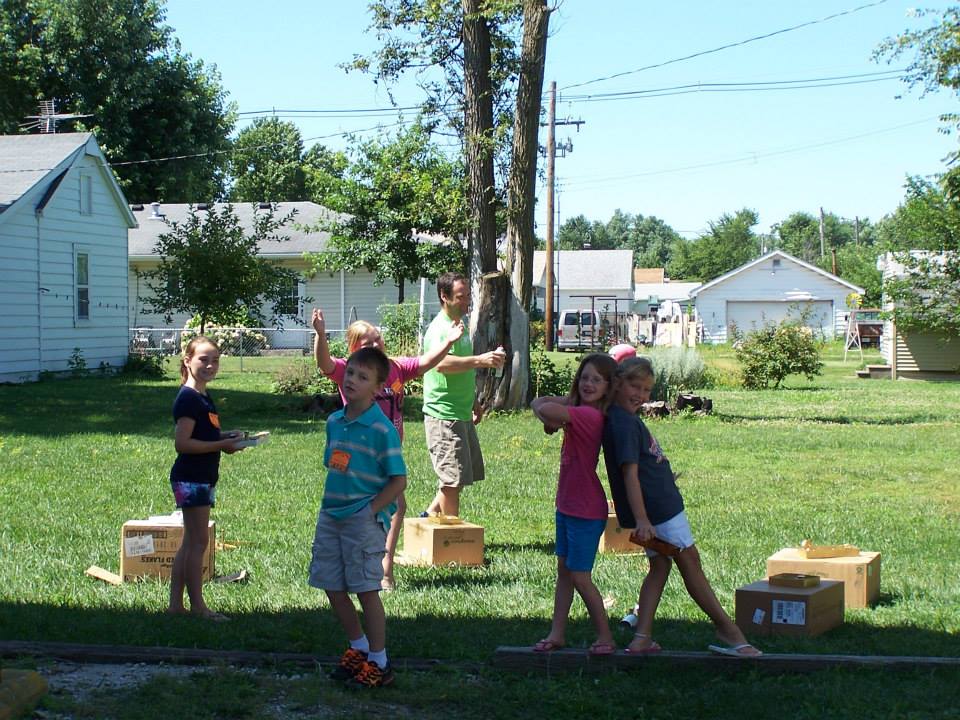 This week, youngsters taking part in the Gillespie Library reading activities spray painted sculptures inspired by Louise Nevelson. Kids here have some fun in the spray painting station. 