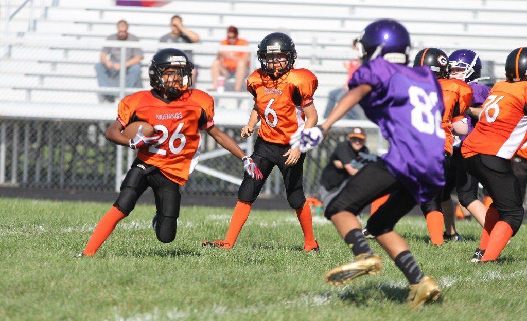 Mustang games started yesterday as the Gillespie junior football league hosted Litchfield to start their season off. 