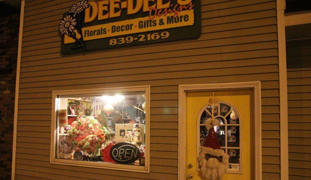 Dee-Dee's Flowers, Decor, & Gifts