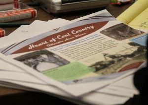 The council reviews what will be placed on Gillespie's Route 66 sign.