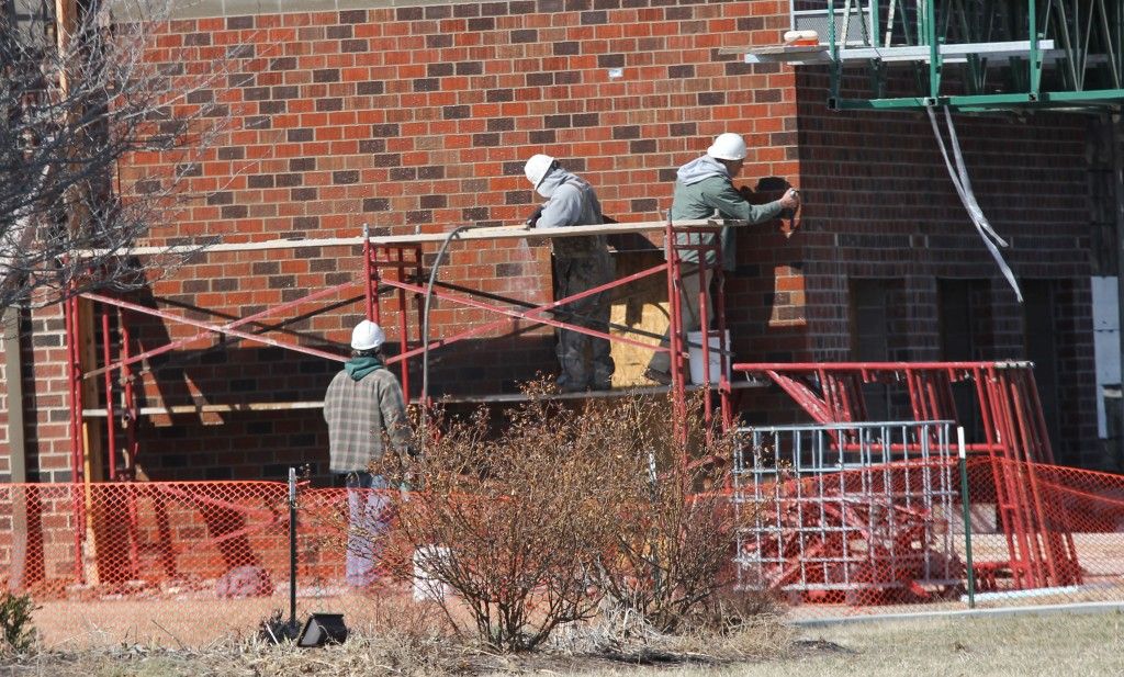 Crews continue laying brick this week as the construction on the CUSD #7 campus is coming along a lot faster now. Read more about the construction projects. 