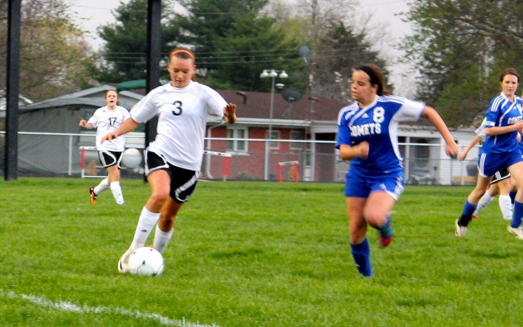 Tyler Ross dribbles the ball down the field past Greenville in Gillespie's 2-5 loss this week. 