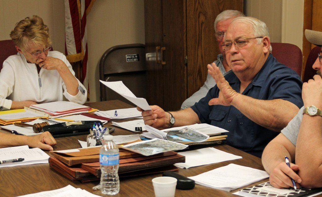 Alderman Jim Kelly said it would be out of line for the city to pay the full sewer repair bill. 