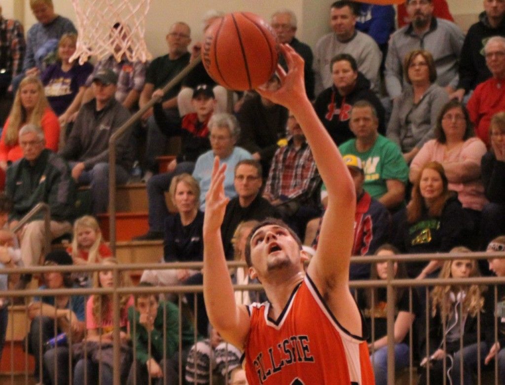 Quentin Zenner adds two points for Gillespie after making the layup. 