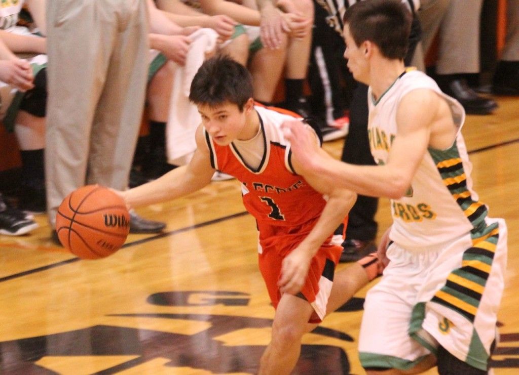 Tate Wargo handles the point guard duties for Gillespie. 