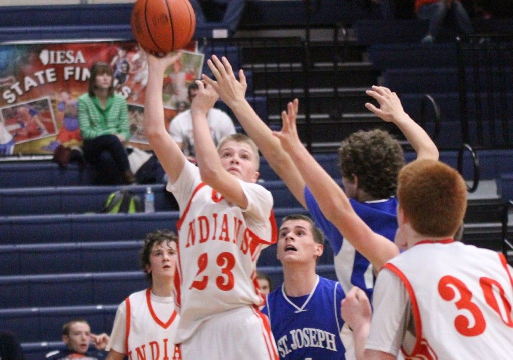 Frankie Barrett scores on a layup for the Indians in their 33-31 State semi-final victory. 