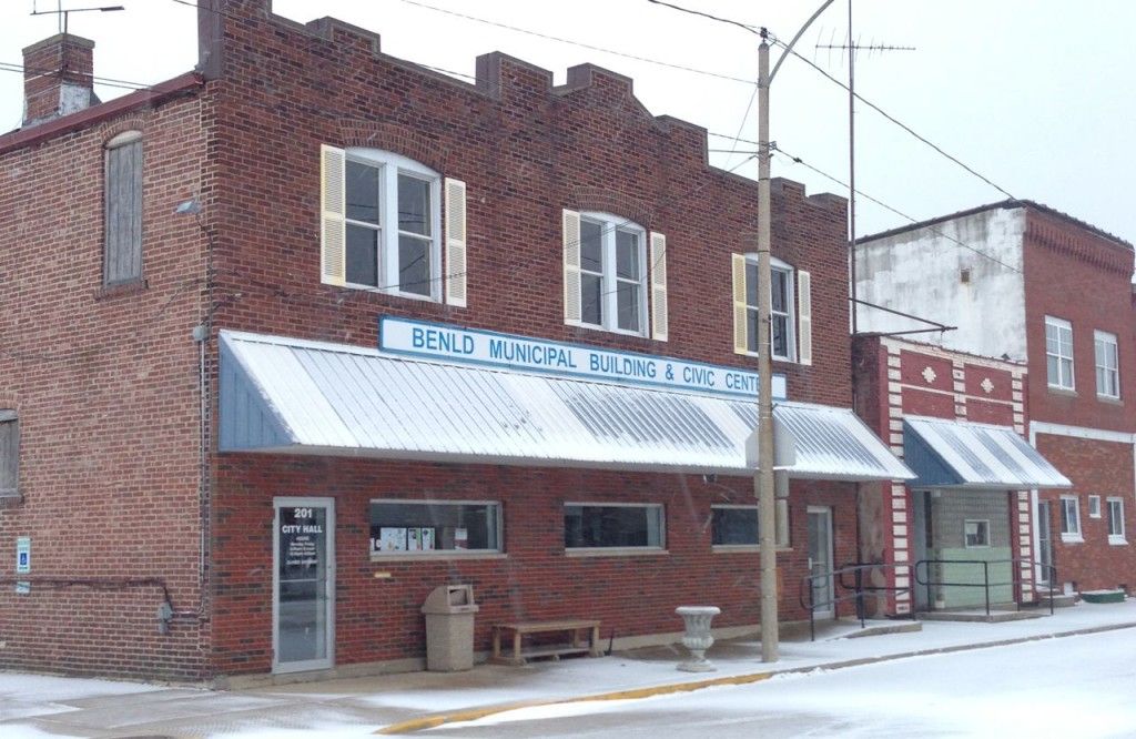 Snow covers Benld City Hall on Wednesday afternoon before the BenGil area went on to receive nearly 1". 