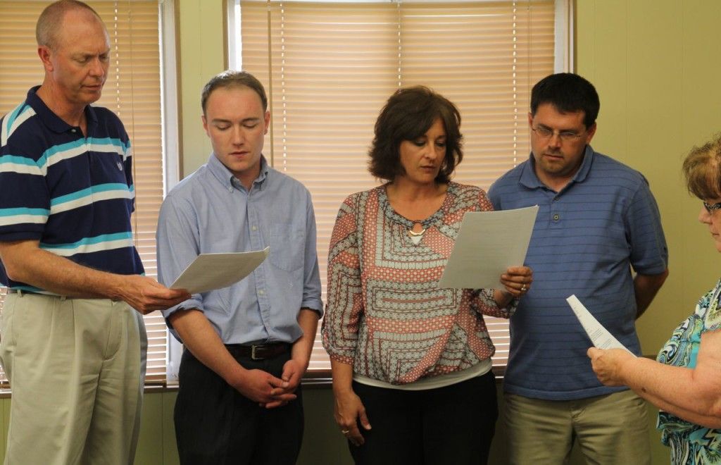 The District 7 school board reorganized last week after incumbents Weye Schmidt, Peyton Bernot, Jennifer Alepra and Mark Hayes received the most votes in the consolidated election. 