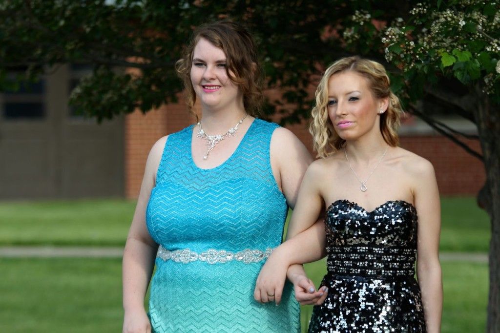 Desirea Manus and Porscha DuVall