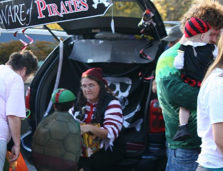 Trunk or Treat at the Gillespie Assembly of God Church (Archived photo)